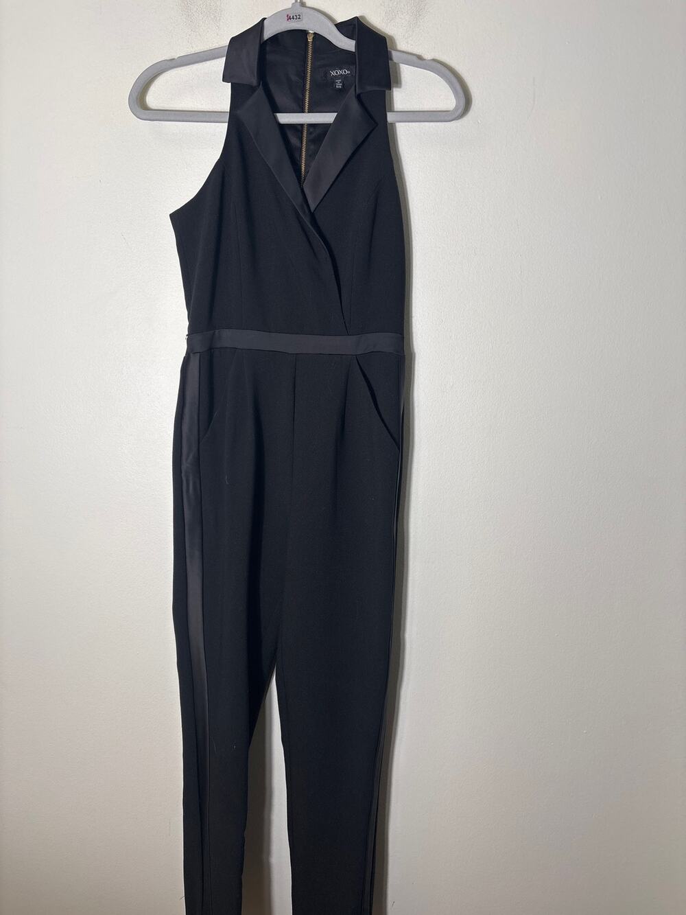 XOXO Black Sleeveless Tuxedo Style Special Occasion Jumpsuit Sz 0